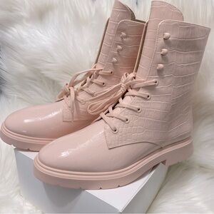 STUART WEITZMAN Mckenzee Croc Embossed Leather Ankle Boots